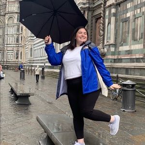 Meet your Posher, Hannah